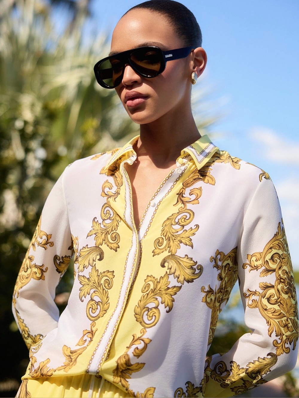 Alice + Olivia Willa Placket Top in Golden Coast - Picture 5 of 12